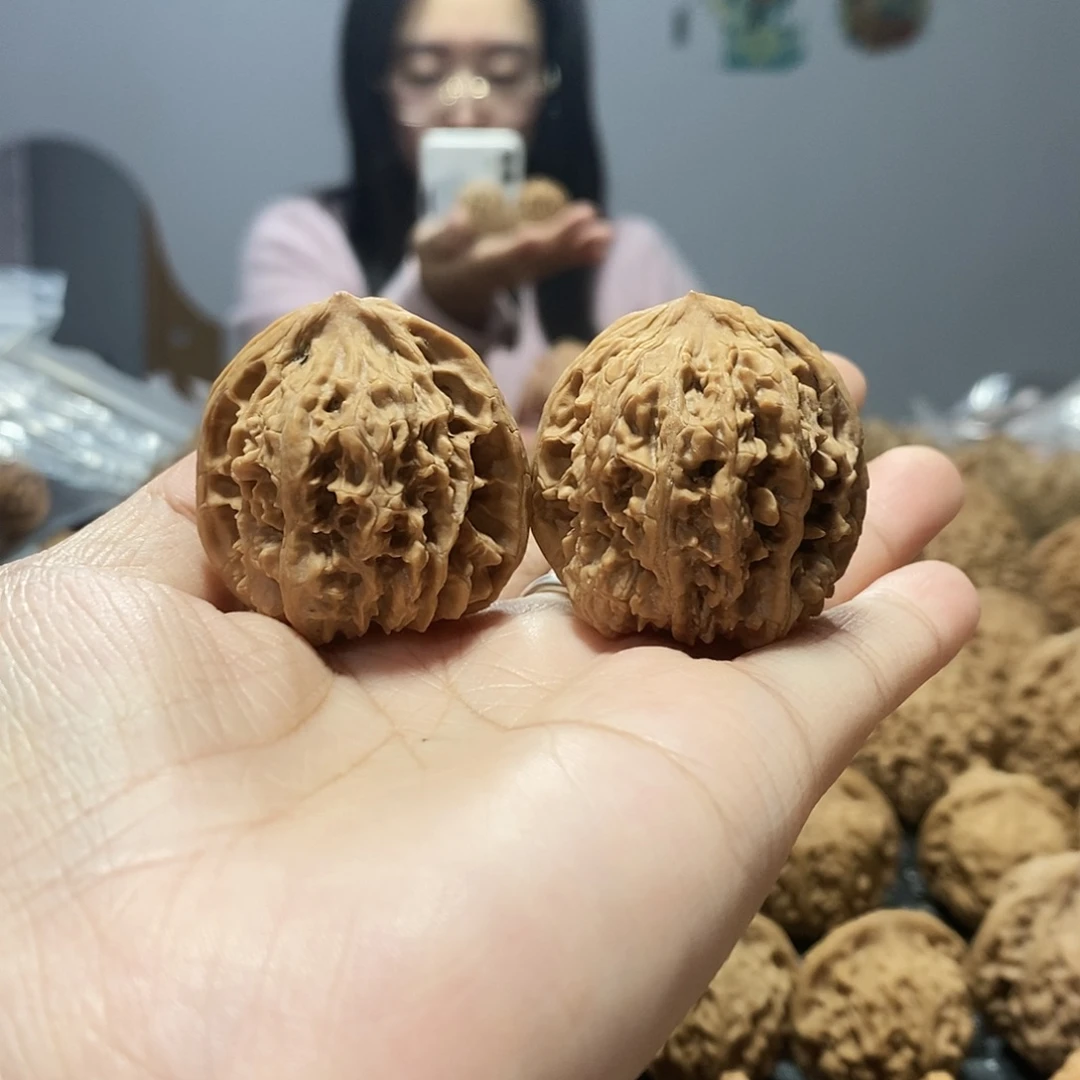 桃核吊坠梨木台36