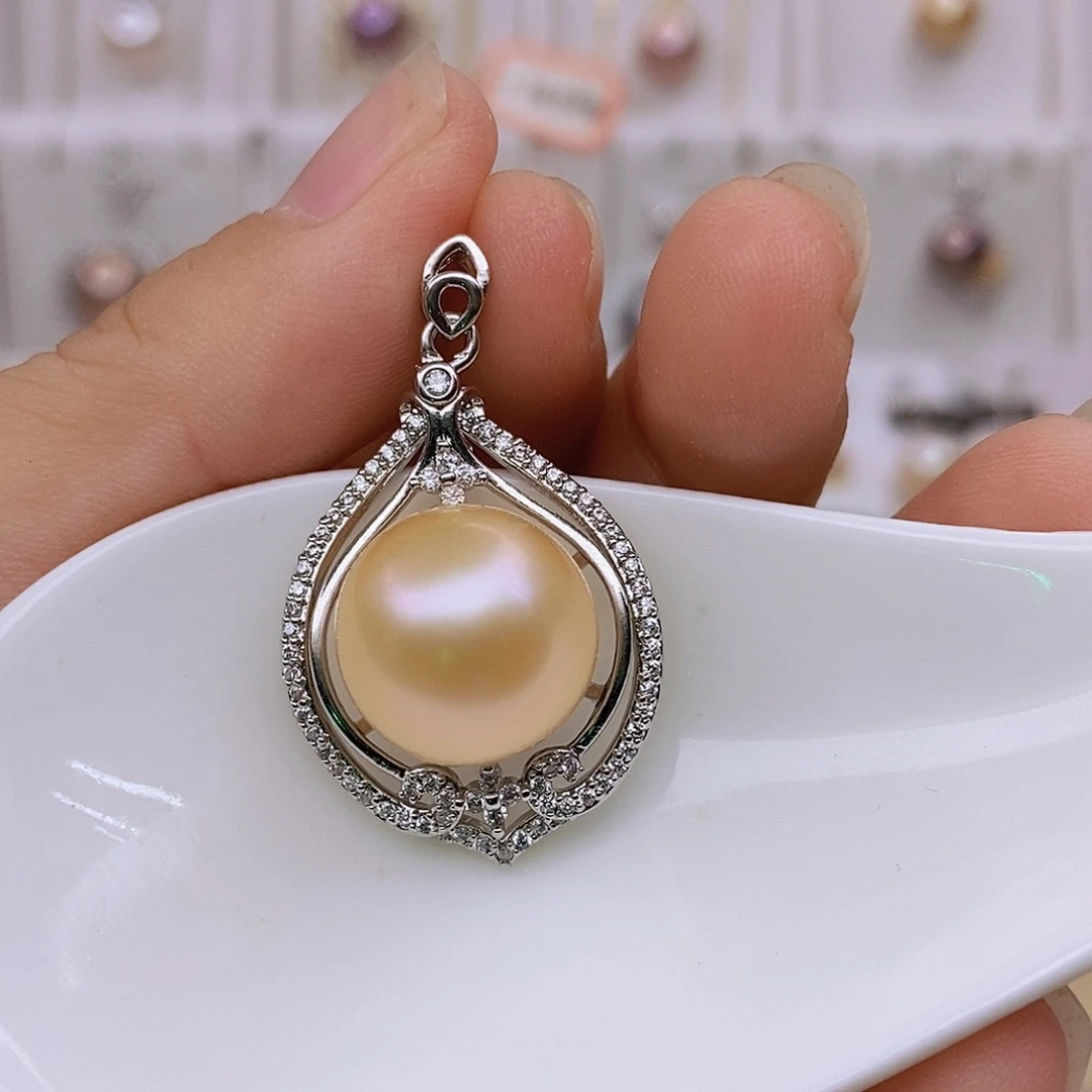 吊坠(赠链)未镶嵌淡水珍珠