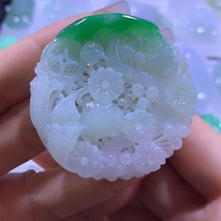 颈饰未镶嵌翡翠天然翡翠A货吊坠