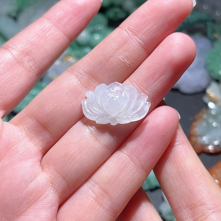 颈饰未镶嵌翡翠天