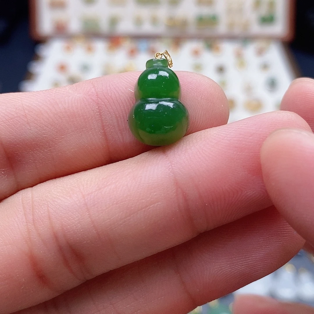 壹***壹和田玉18K金镶嵌吊坠(不含链)