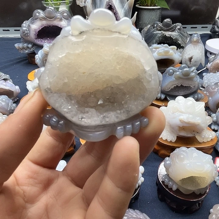 石头金蟾家居摆件