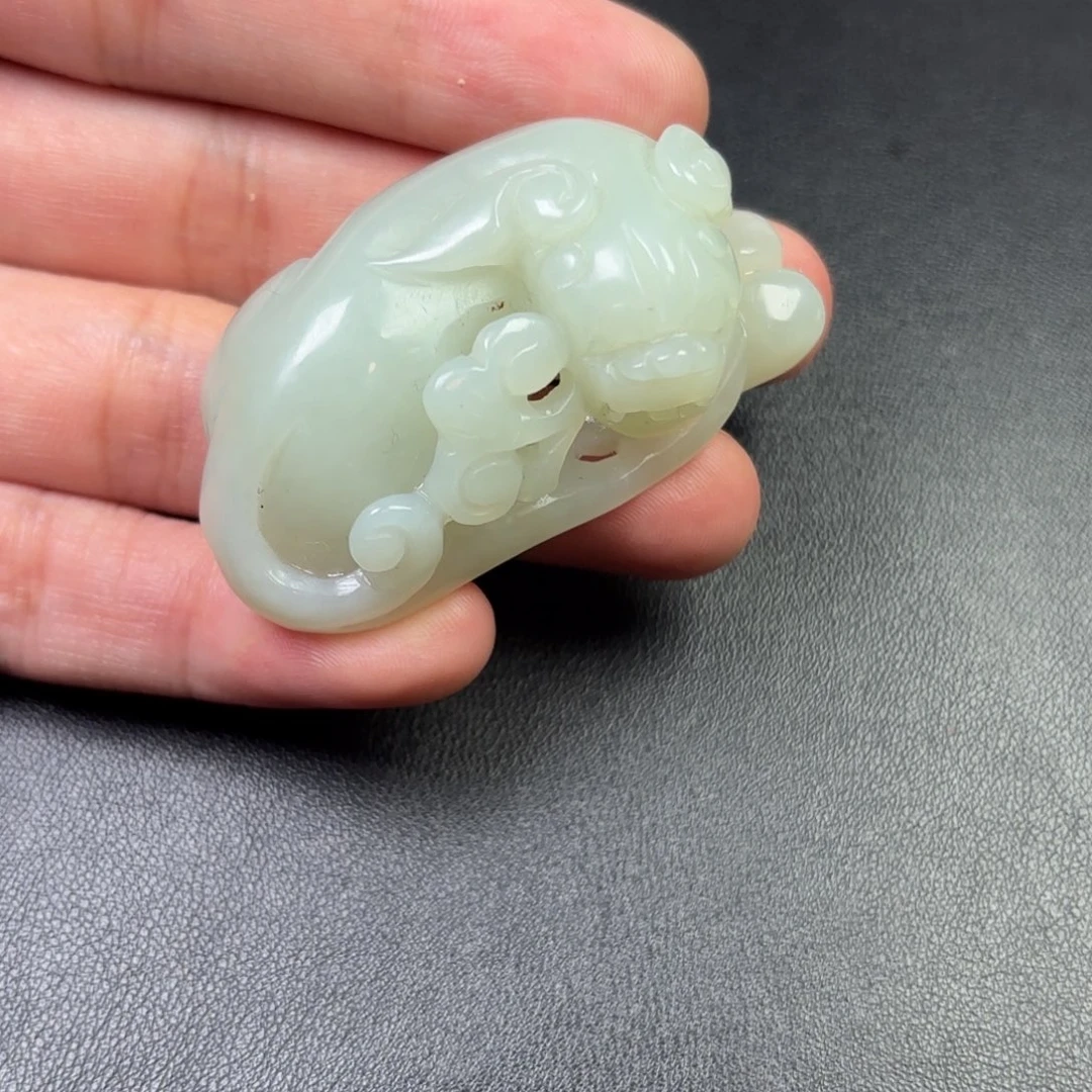 Y***a和田玉未镶嵌挂件