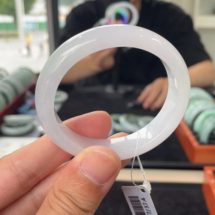 翡翠未镶嵌手镯53.5