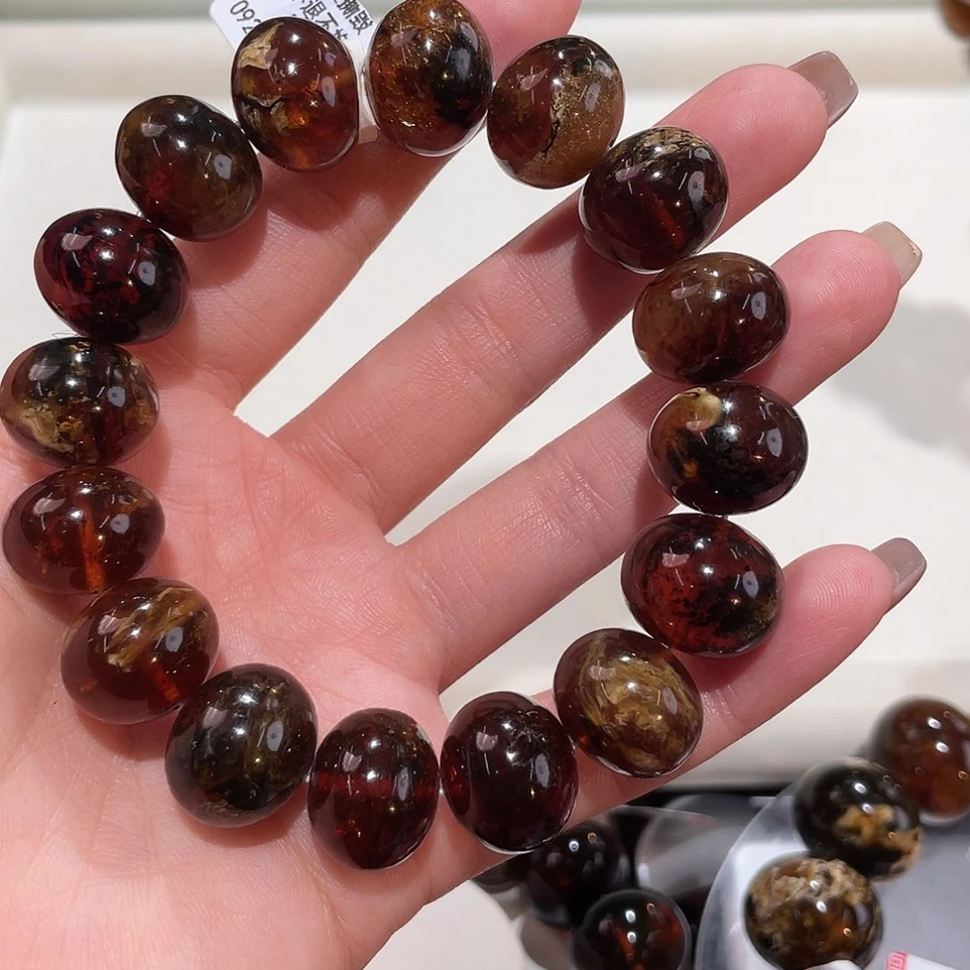 茧***界琥珀未镶嵌颈饰16m花