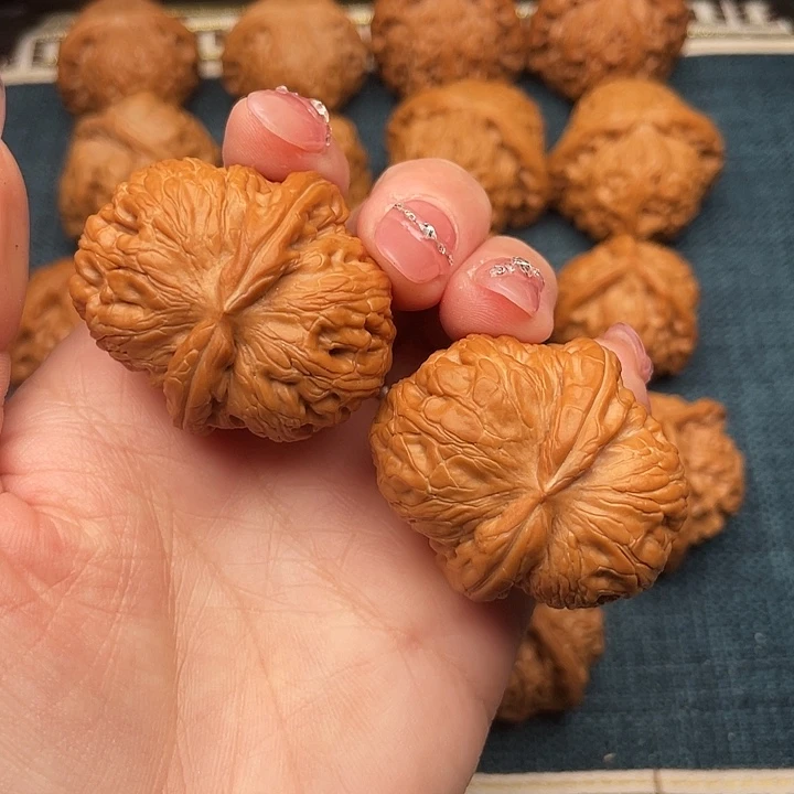 文玩核桃把件全品大元宝40