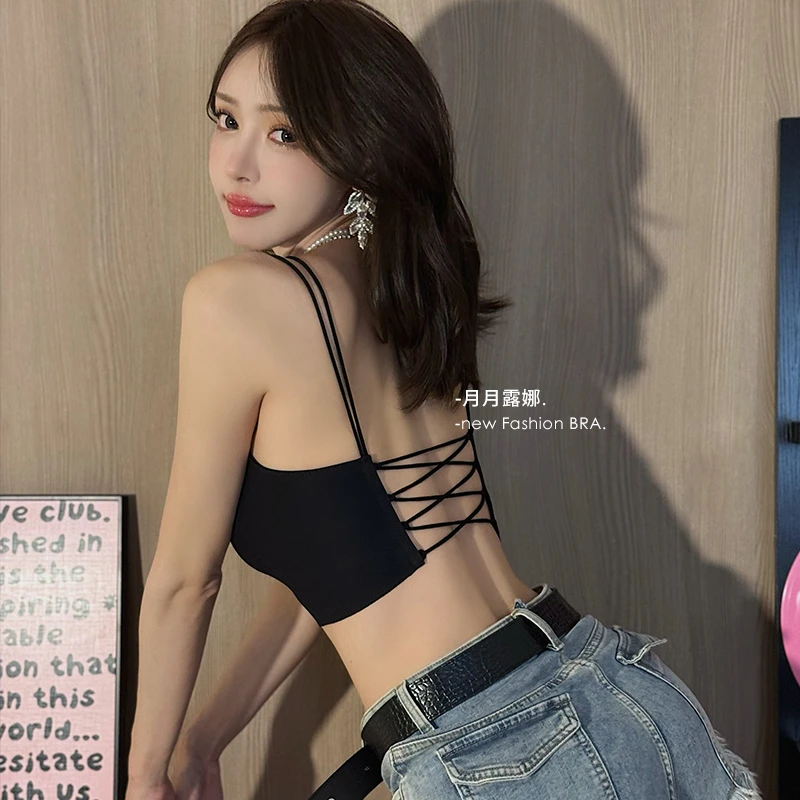 夏天露背吊带小背心内衣女自带胸垫上托聚拢无痕细肩带一体式胸罩