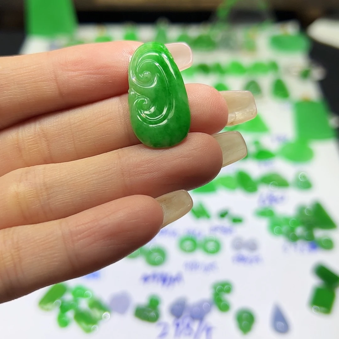 翡翠裸石天然缅料A货翡翠