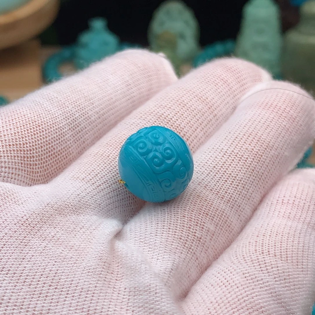 绿松石未镶嵌颈饰