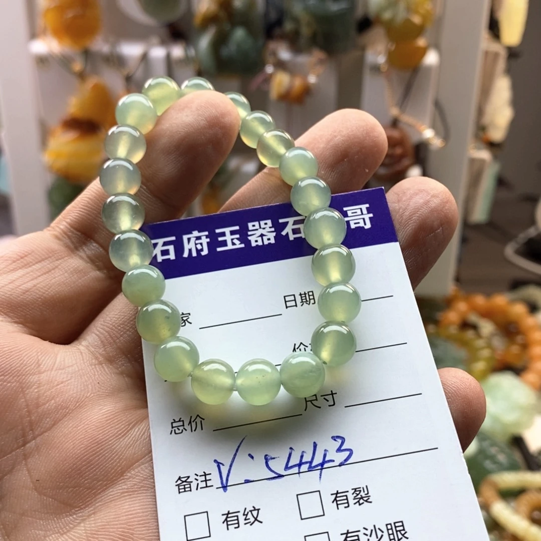 未镶嵌蛇纹石玉颈饰