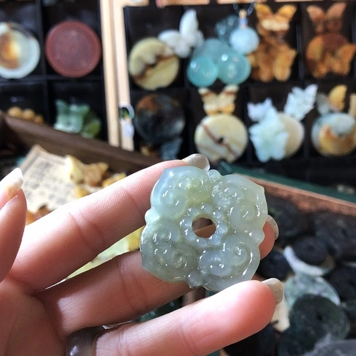 岫玉未镶嵌岫玉挂件