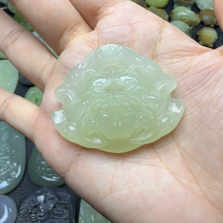 未镶嵌和田玉挂件