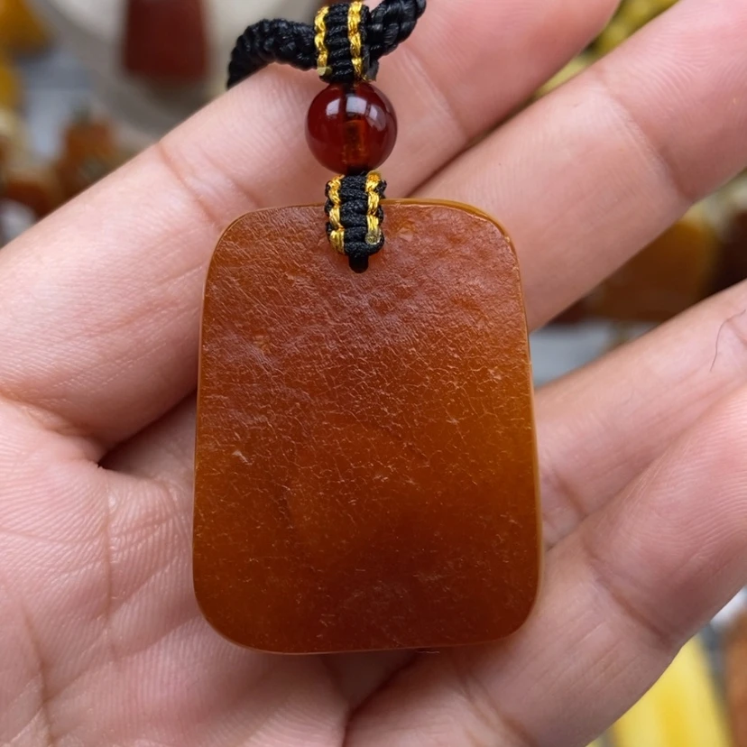 【闪购商品】琥珀颈饰未镶嵌