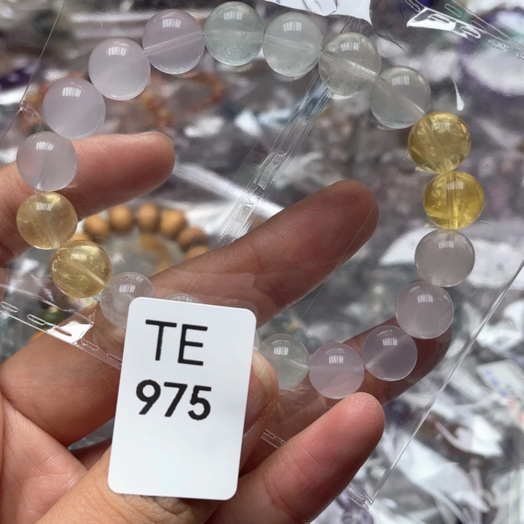 水晶多样性发一只未镶嵌