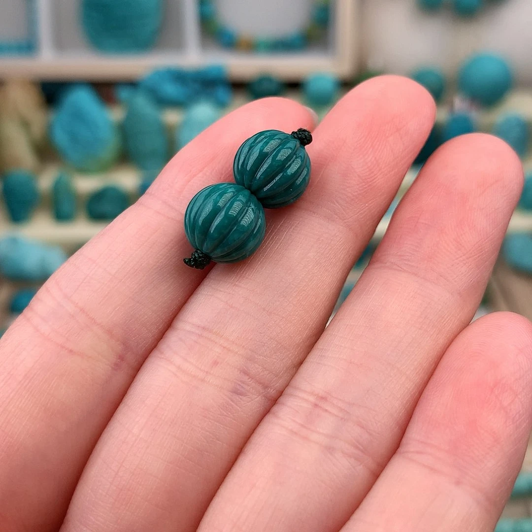 未镶嵌绿松石珠宝奇石