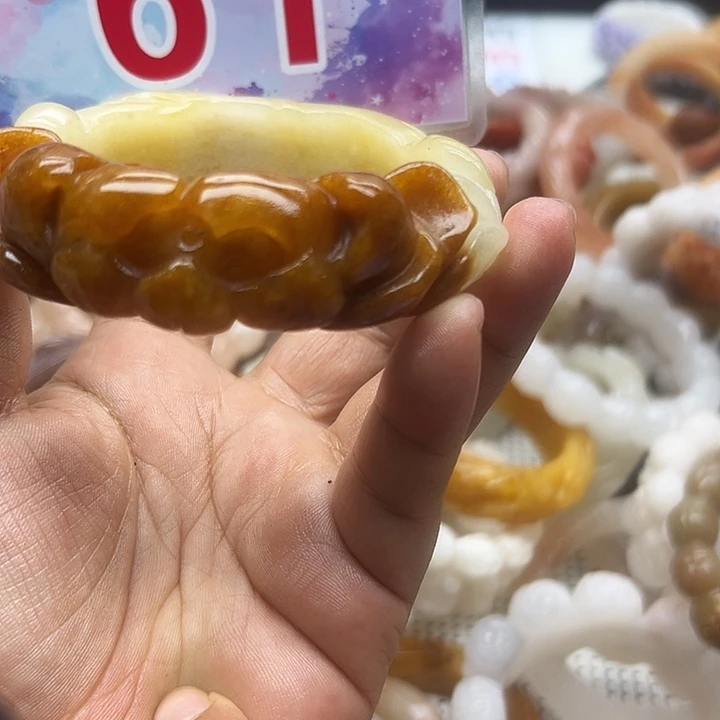 未镶嵌手镯石英岩玉