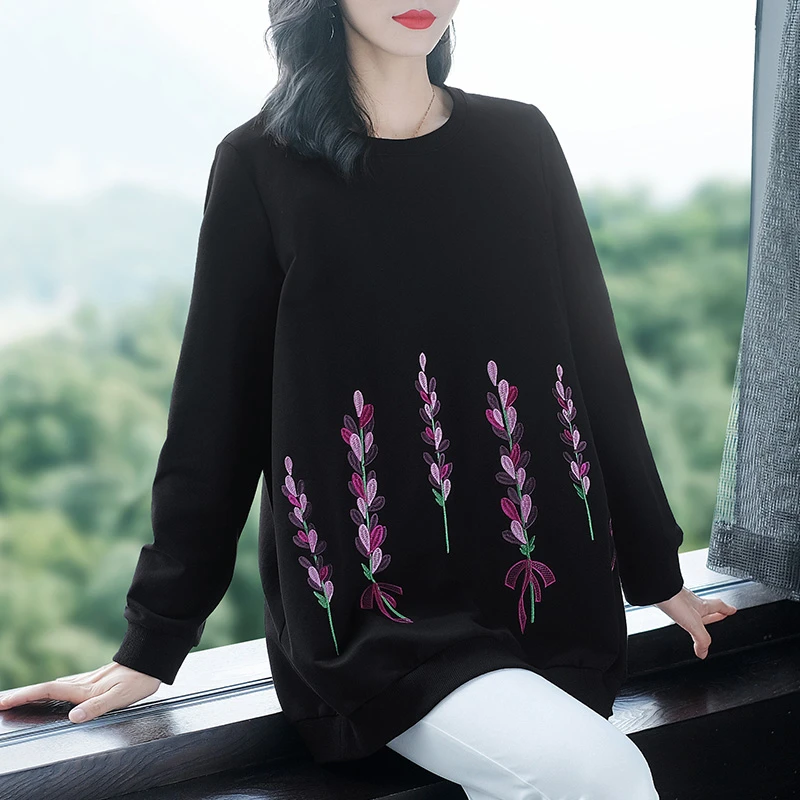 依薇欧秋季新款宽松休闲绣花卫衣胖妹妹mm大码女装217085