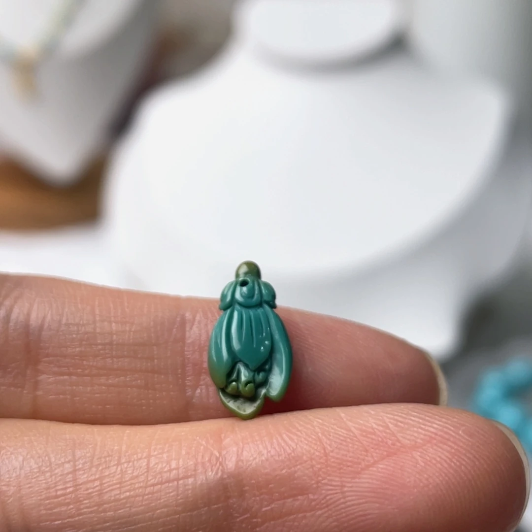 南红玛瑙配饰未镶嵌亻