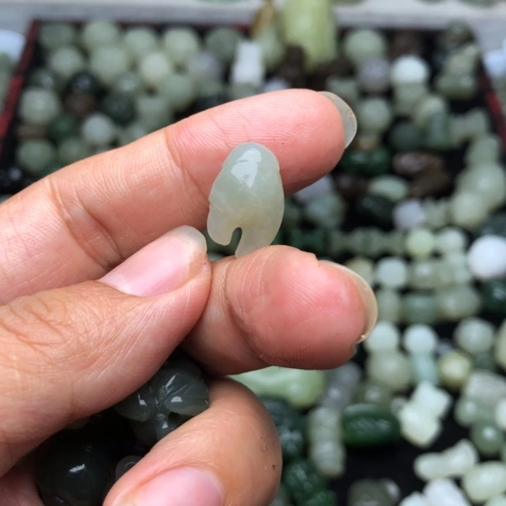 【闪购商品】和田玉未镶嵌颈饰