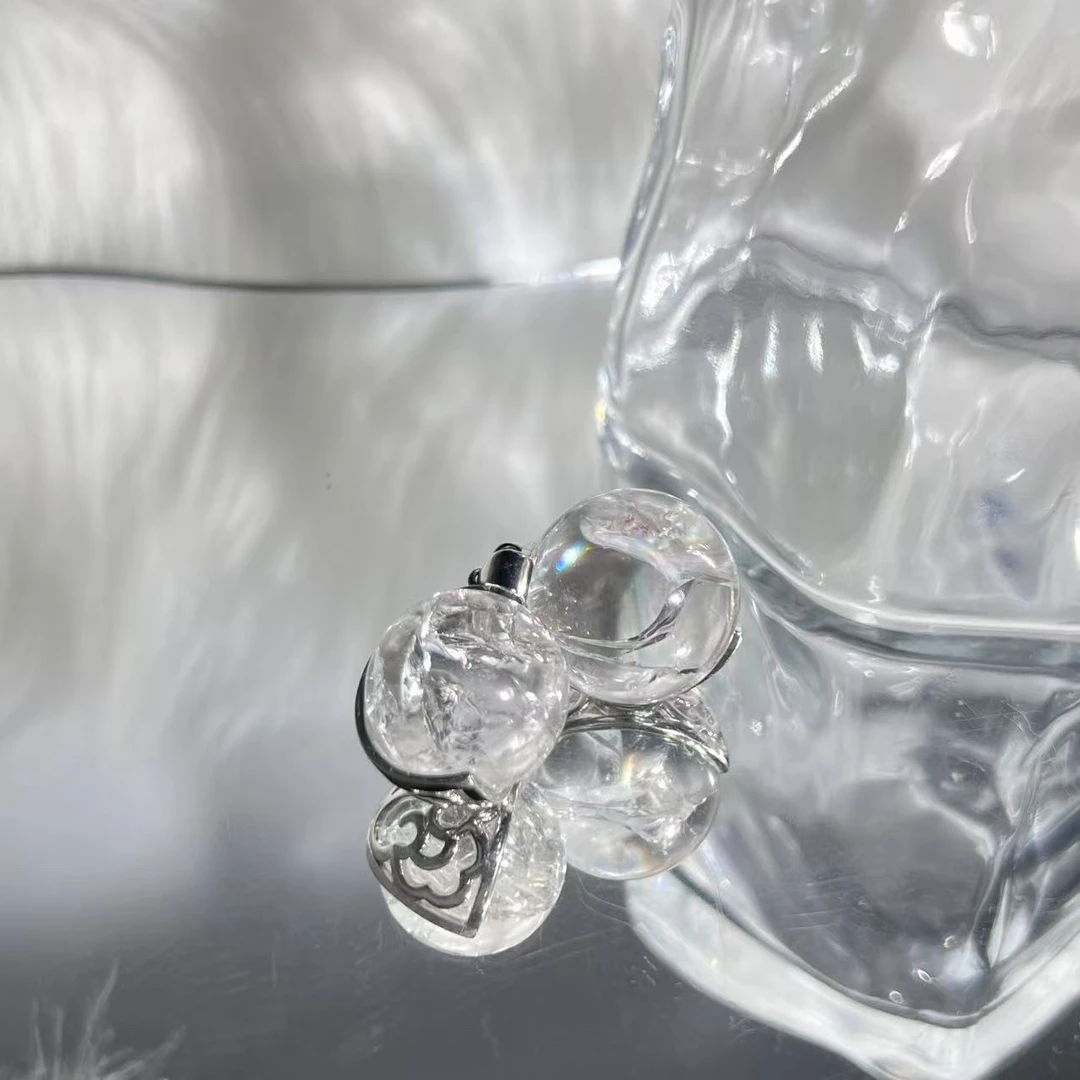 利姆利亚白水晶吊坠Y428—多样性发其一