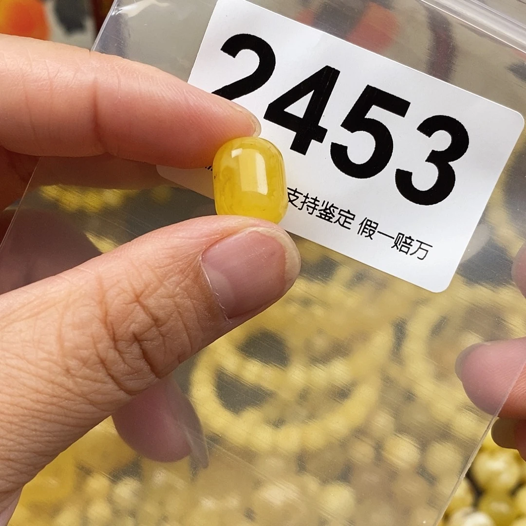 琥珀未镶嵌珠宝奇石11