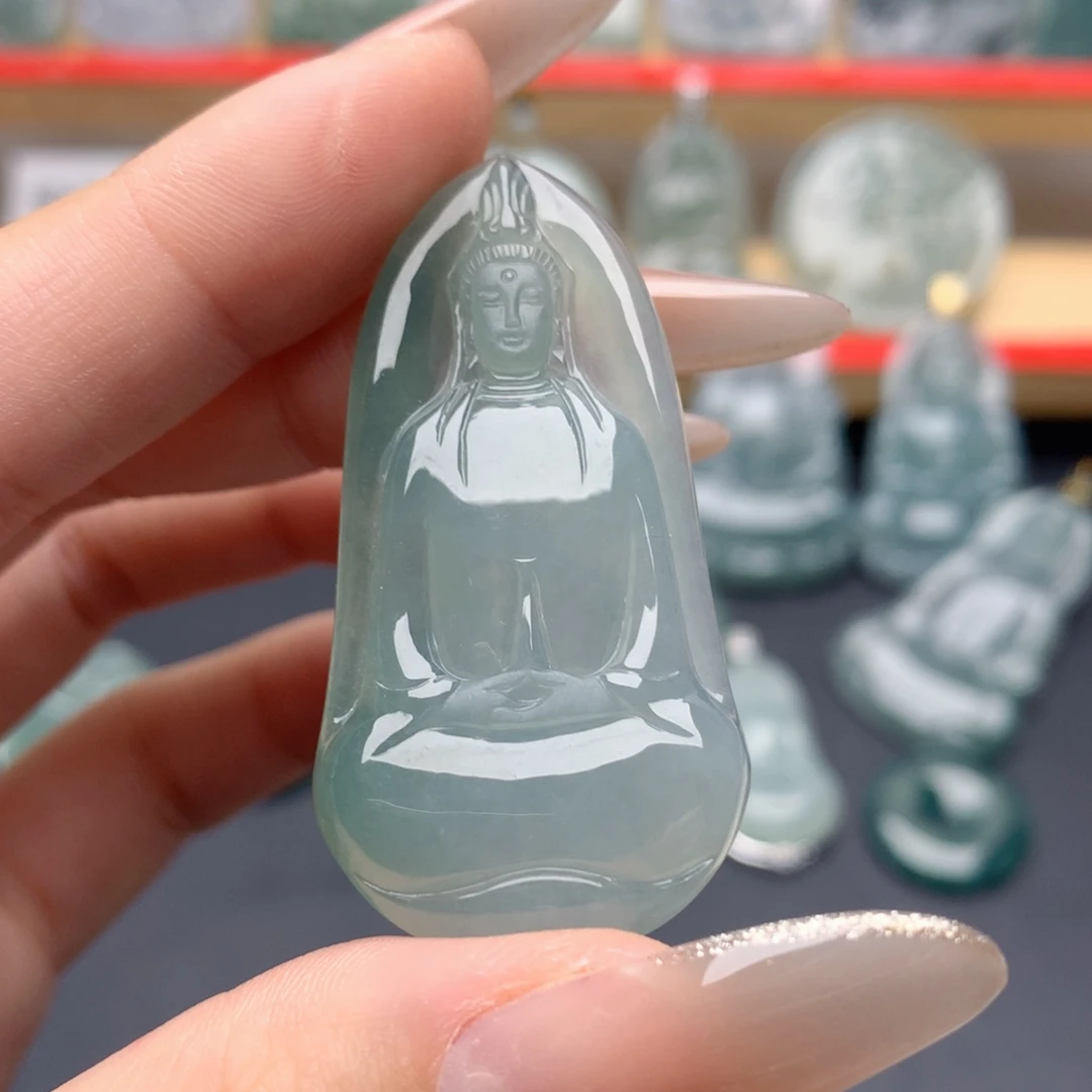 翡翠未镶嵌颈饰素衣观音