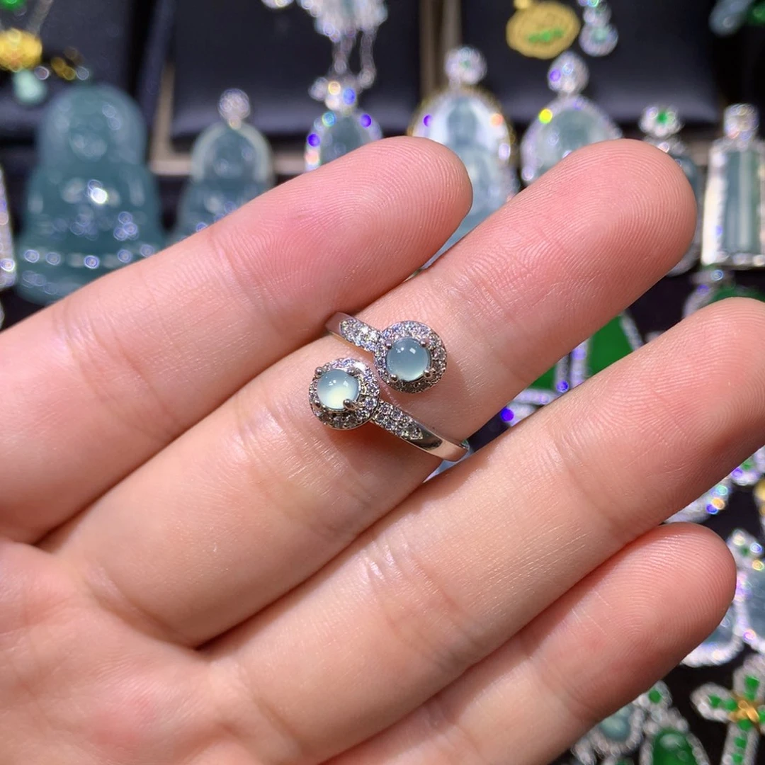 翡翠未镶嵌颈饰6666666666667