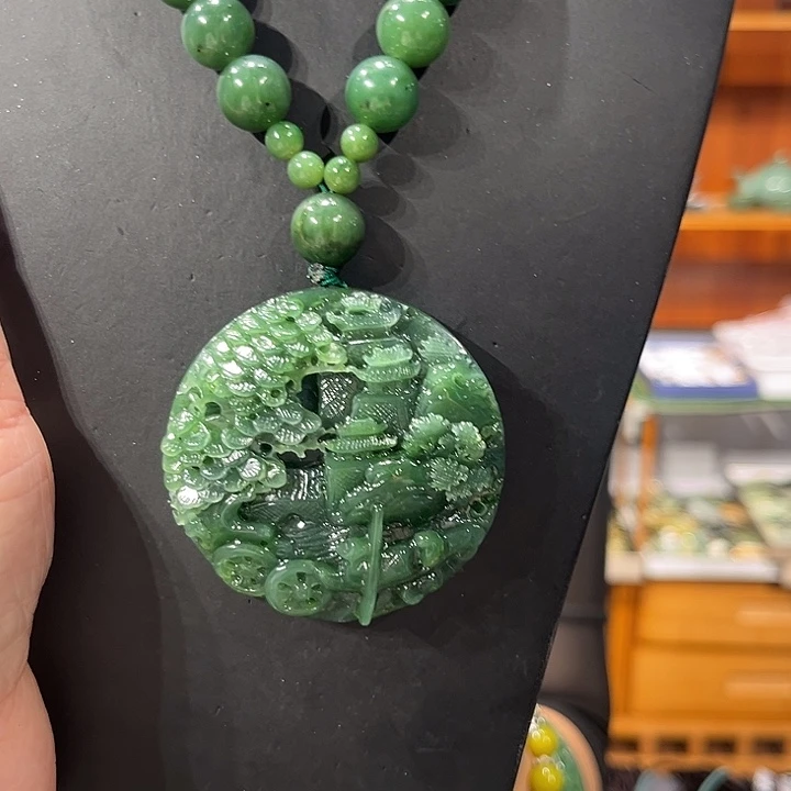 颈饰未镶嵌和田玉