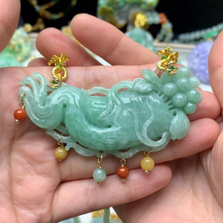 颈饰未镶嵌翡翠翡翠