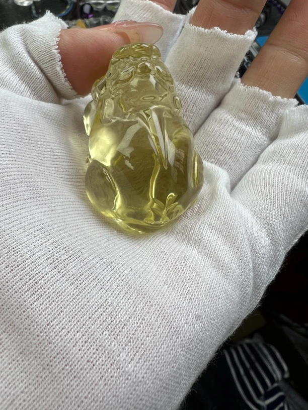 天然水晶摆件。。。