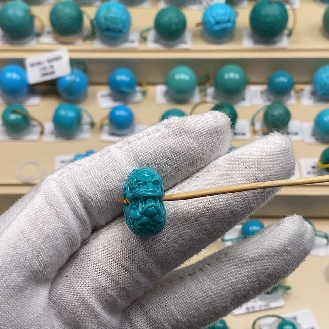 我***力绿松石未镶嵌颈饰