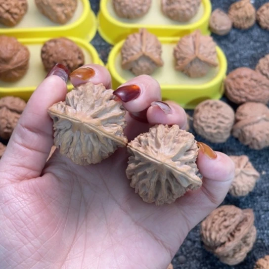 文玩核桃吊坠17龙门涧