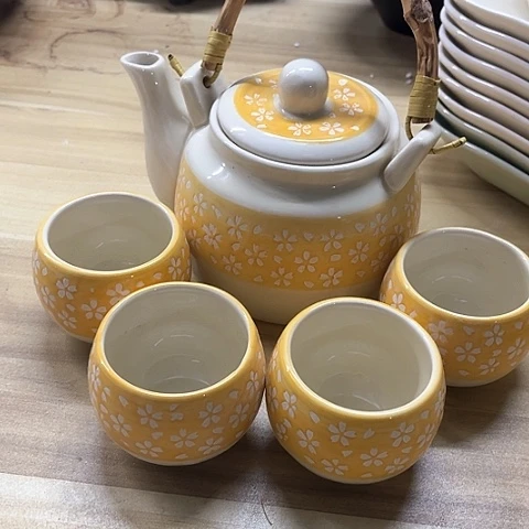 微瑕，不能明火，一壶，4杯