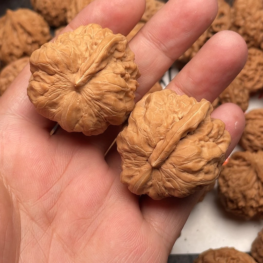 文玩核桃吊坠用****0一根筋