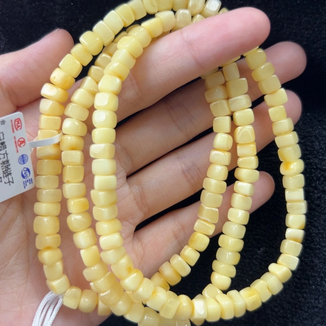 未镶嵌琥珀珠宝奇石
