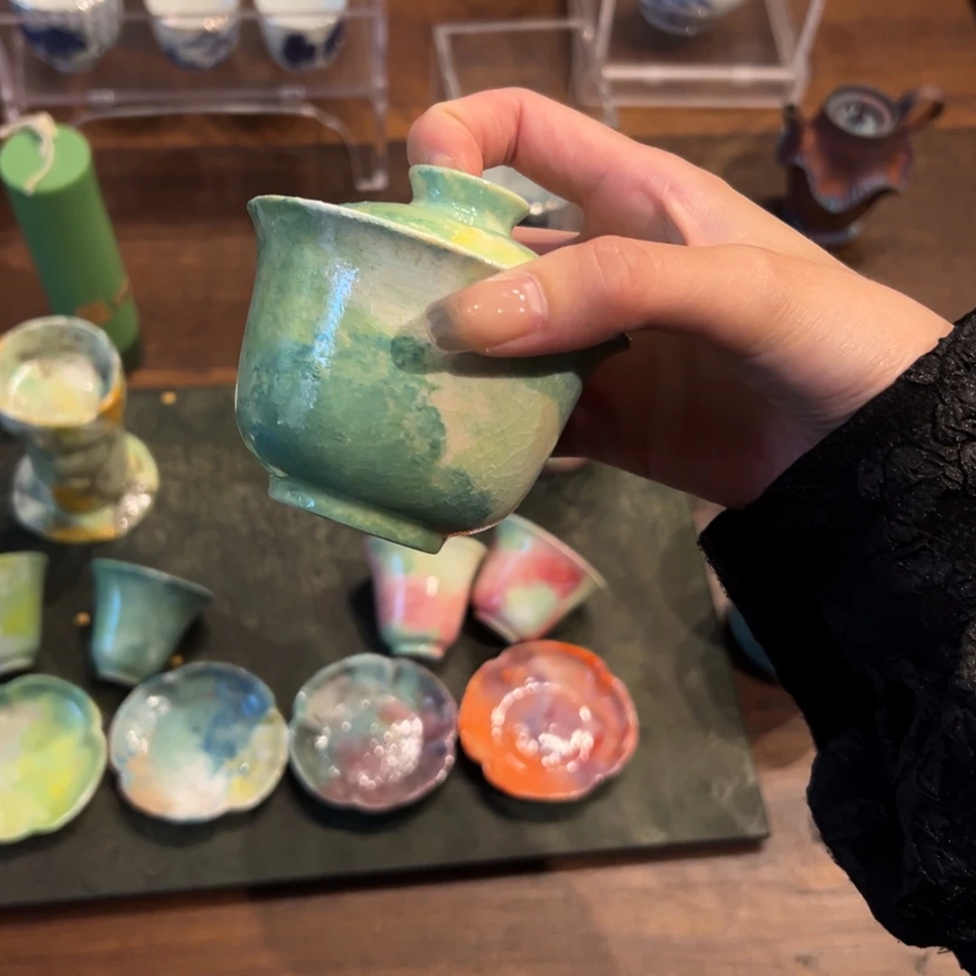 陈*生陶瓷。      陶瓷。