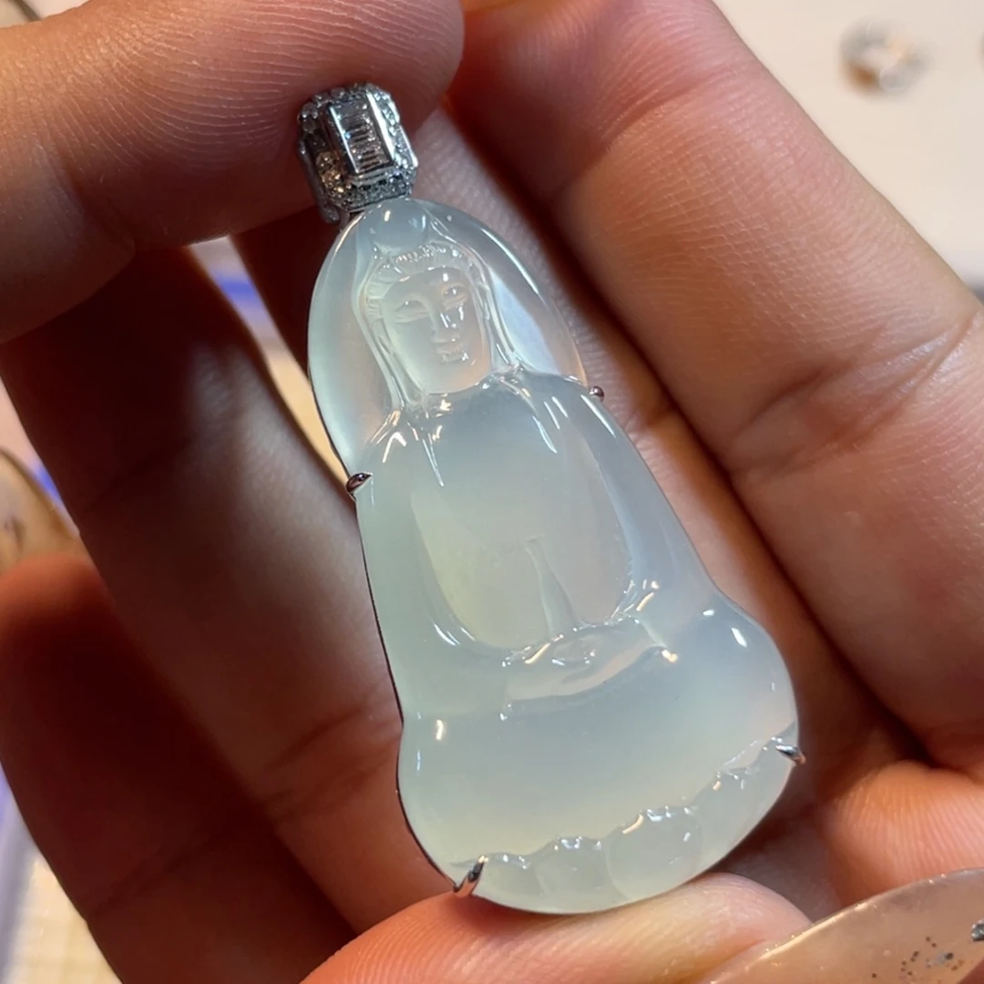 定制翡翠18K金镶嵌观音