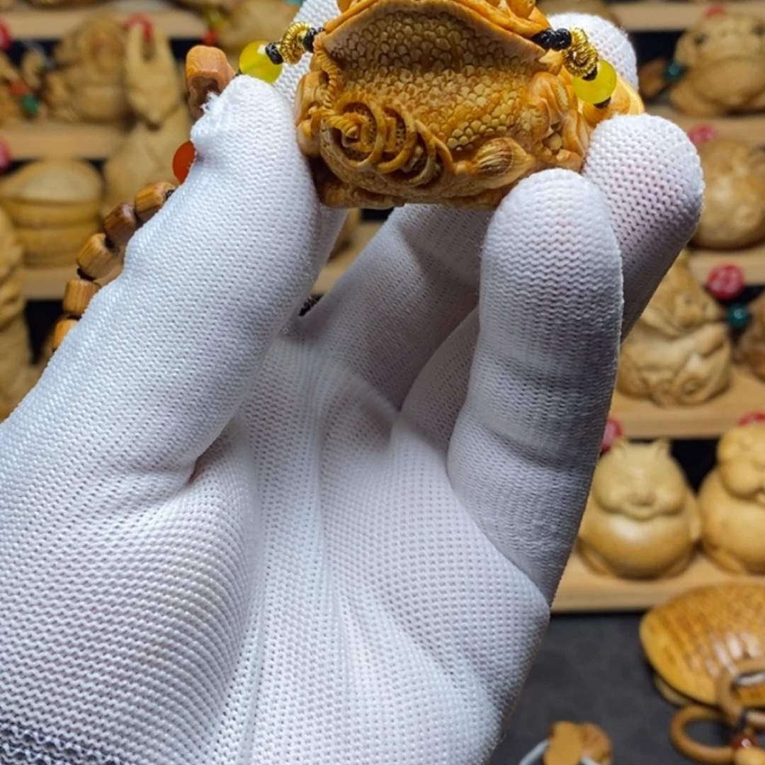 向***觅竹竹根雕经典座山鹰金蟾