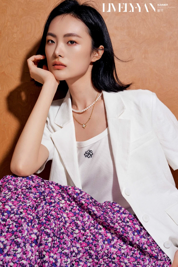 【店铺同款】LIVELY.YAN俪妍 宽松气质显瘦短袖西装外套