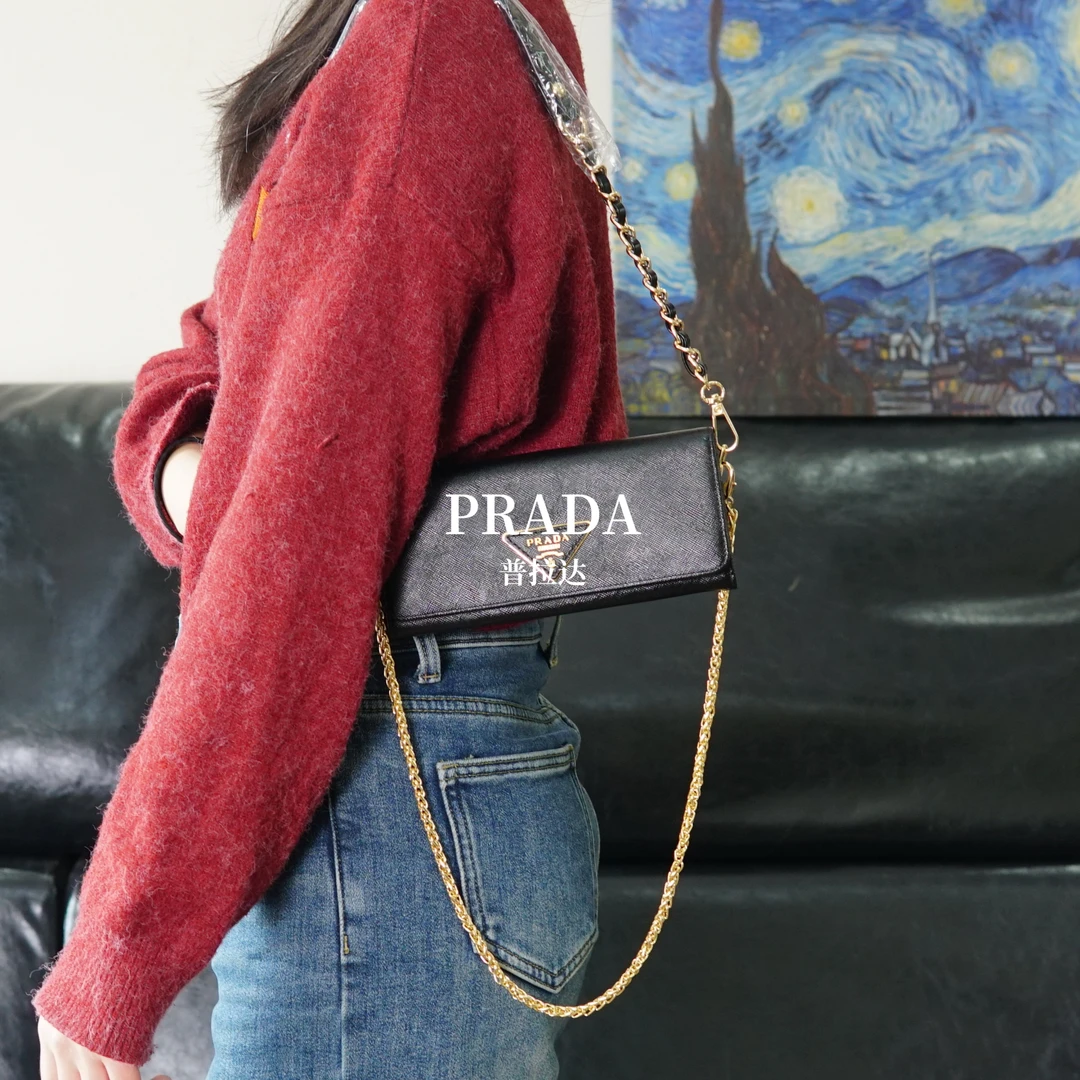 95新 Prada/普拉达 黑金链条钱包/F3YW03309249/9249