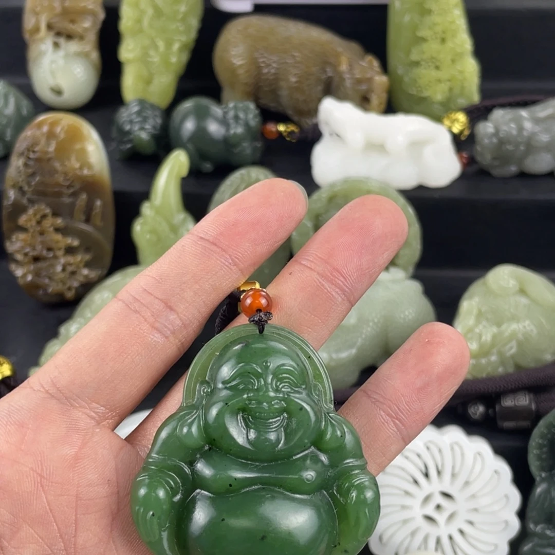 和田玉未镶嵌颈饰