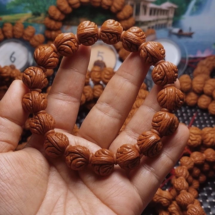 文玩核桃手串龙纹桃核手串