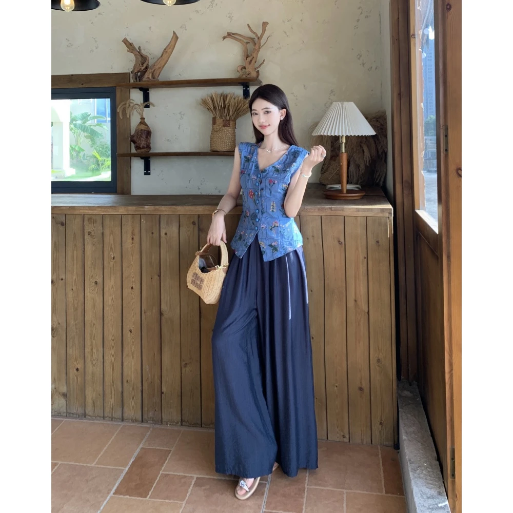 洋气衣服女 2025新款复古刺绣V领马甲背心上衣+休闲宽松阔腿长裤