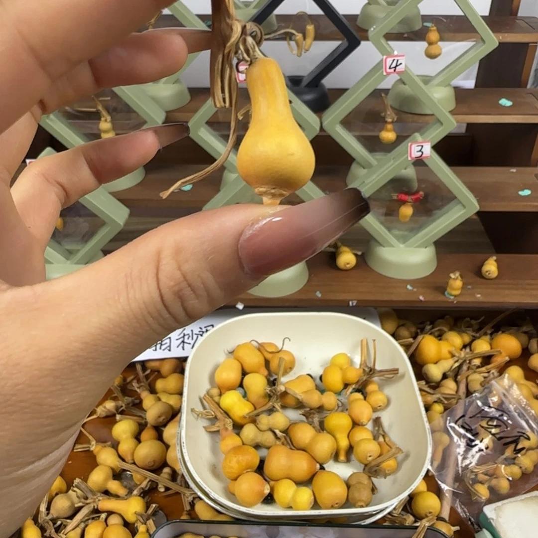 天然草里金小葫芦