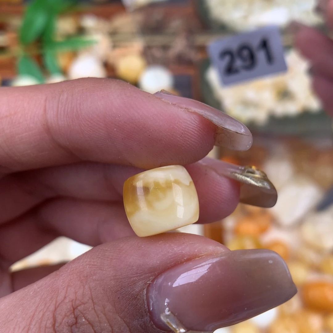 琥珀珠宝奇石未镶嵌11.3