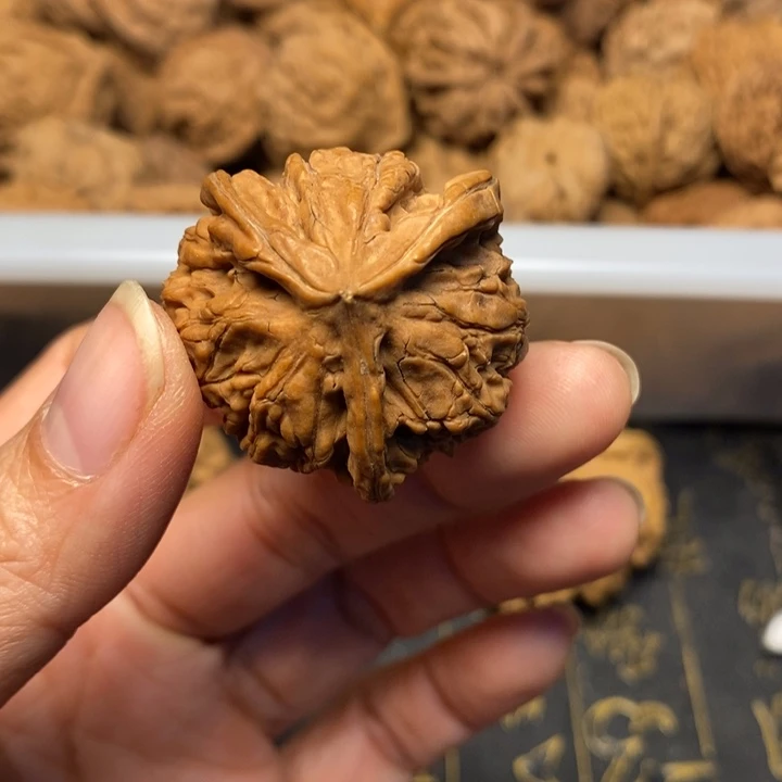 ****人文玩核桃吊坠文玩核桃异形单只
