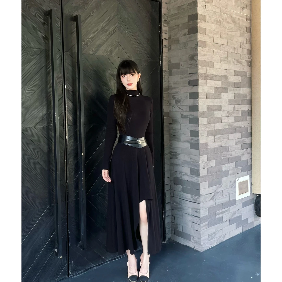 早春内搭气质显瘦时尚高领不规则裙摆连衣裙