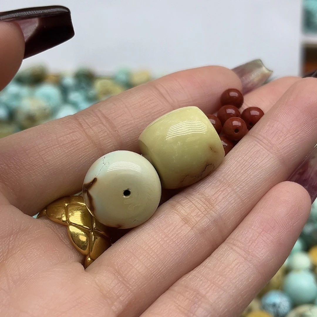 E***猫南红玛瑙未镶嵌珠宝奇石