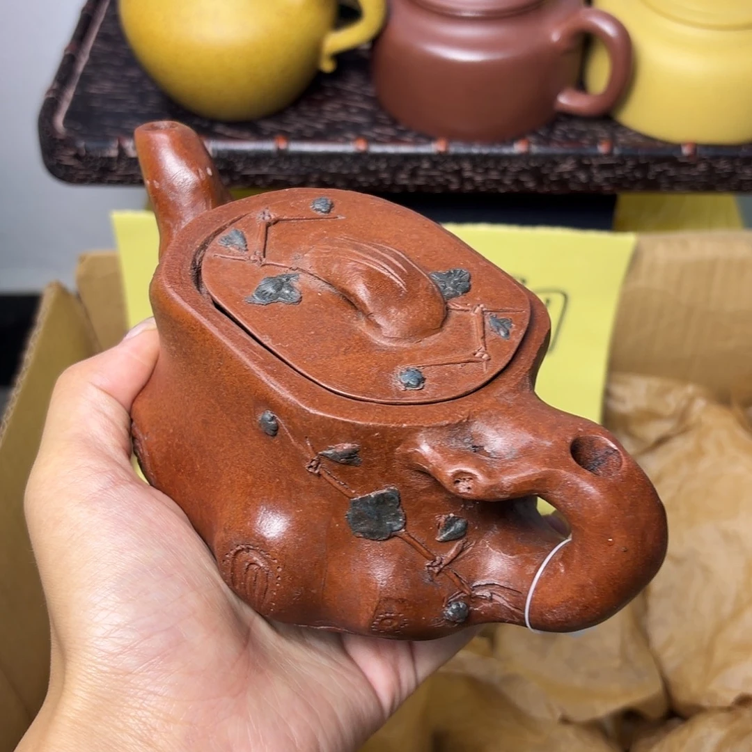 甄选宜兴本土紫砂壶