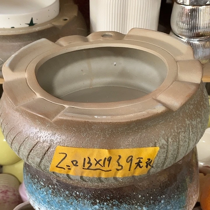 摆件陶盆有孔 瑕疵介意勿拍
